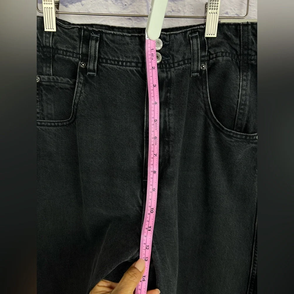 Free People distressed jeans - Picture 9 of 10